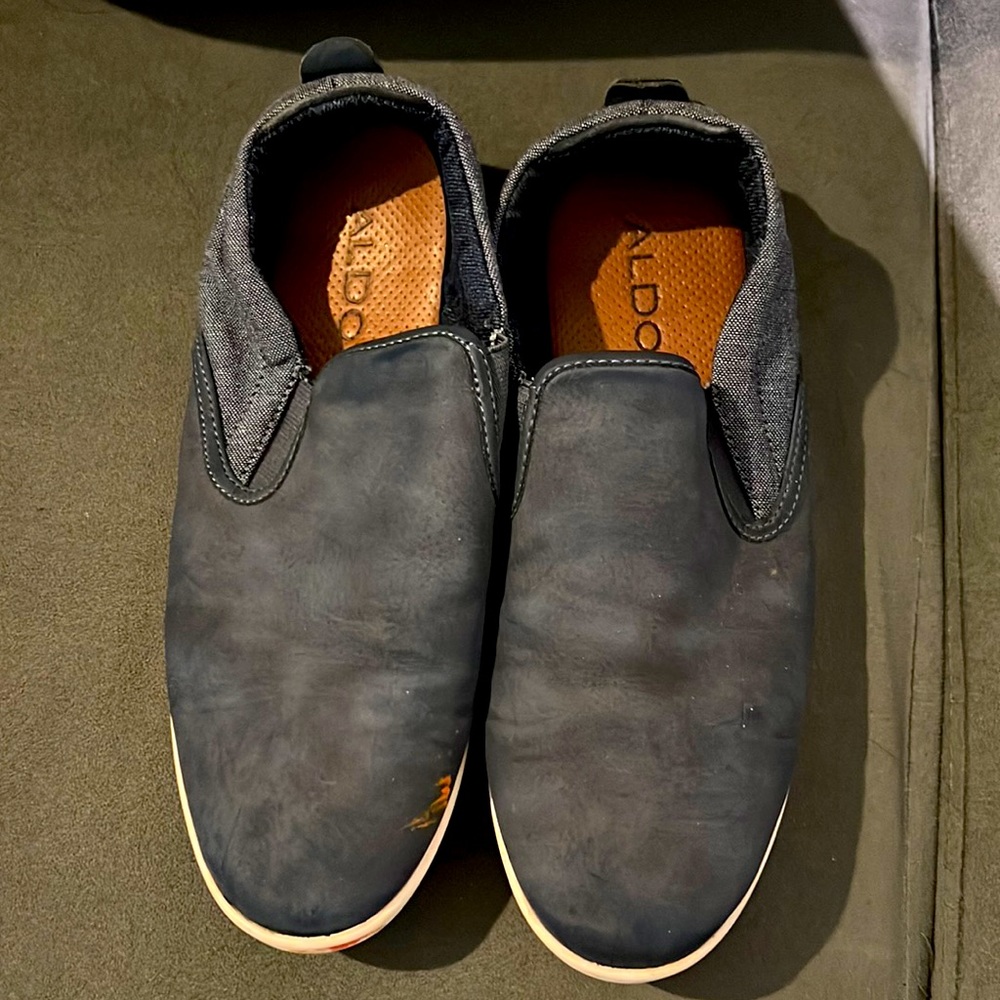 One time used. Formal shoes.